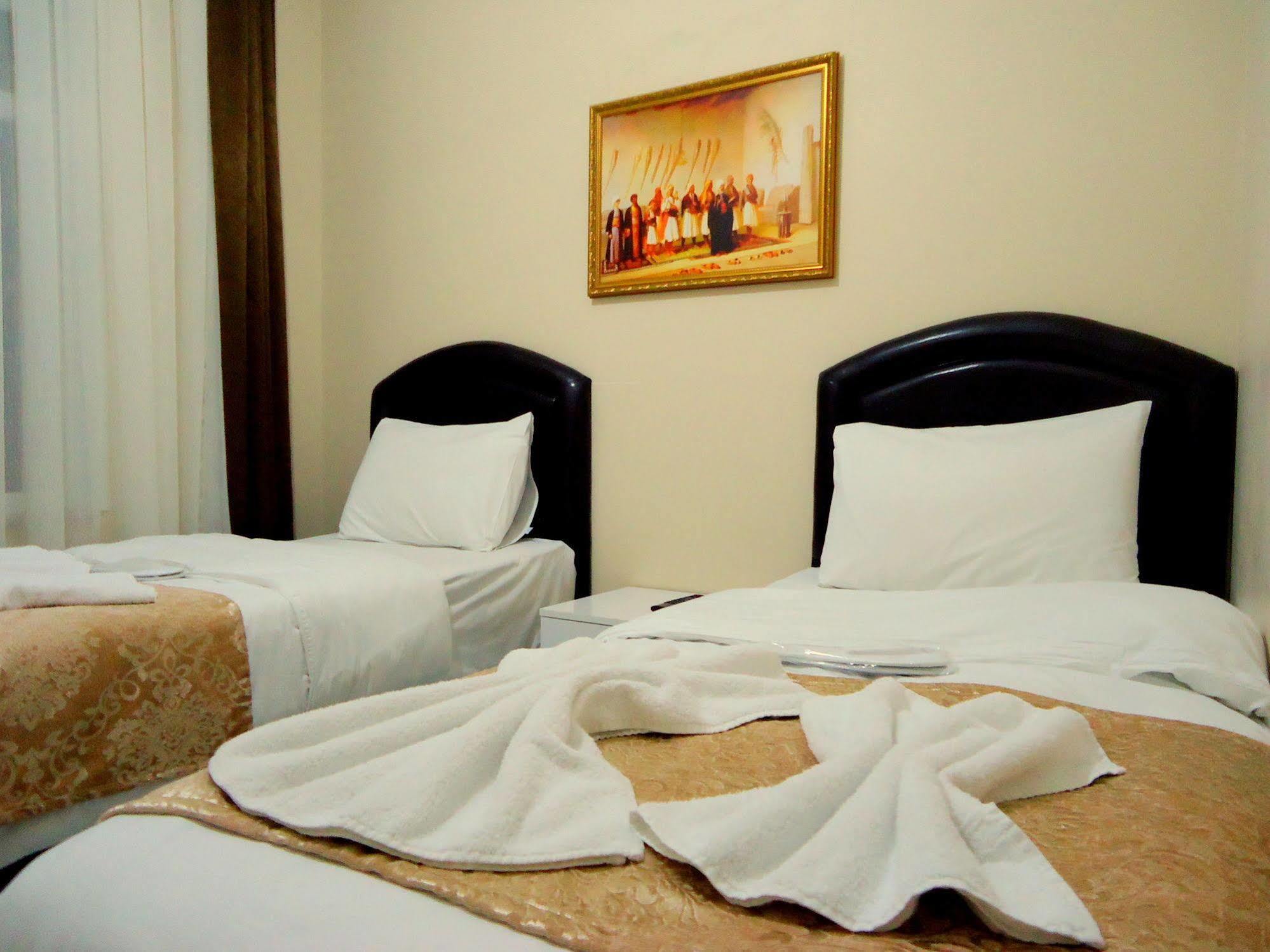 Tolga Hotel Istanbul Exteriör bild